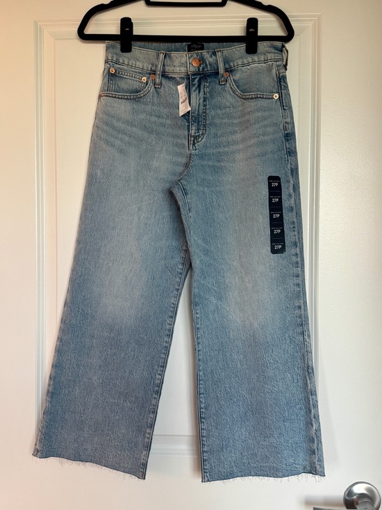 J. Crew Factory Denim - NWT! J. CREW FACTORY Petite wide-leg cropped jean in all-day stretch Size 27P
